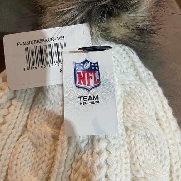 Steelers winter hat, new with tags - Picture 4 of 5